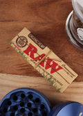 RAW Organic 1 1/4 Papers w- Tip | One Colour-Image 1