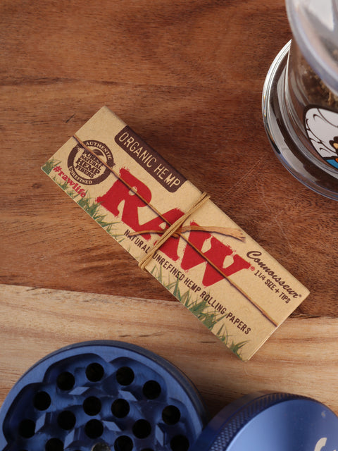 RAW Organic 1 1/4 Papers w- Tip