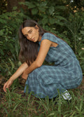 Elodie - Hemp Seersucker Midi Dress | Navy Check-Image 2