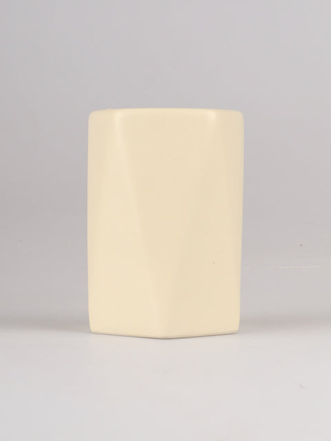 Monochrome Candle Cream Caramel 5.6 OZ